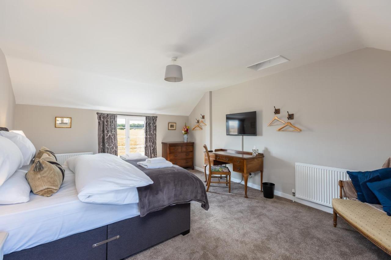 Luxury Farmhouse With Stunning Views And Hot Tub Ebberston Kültér fotó